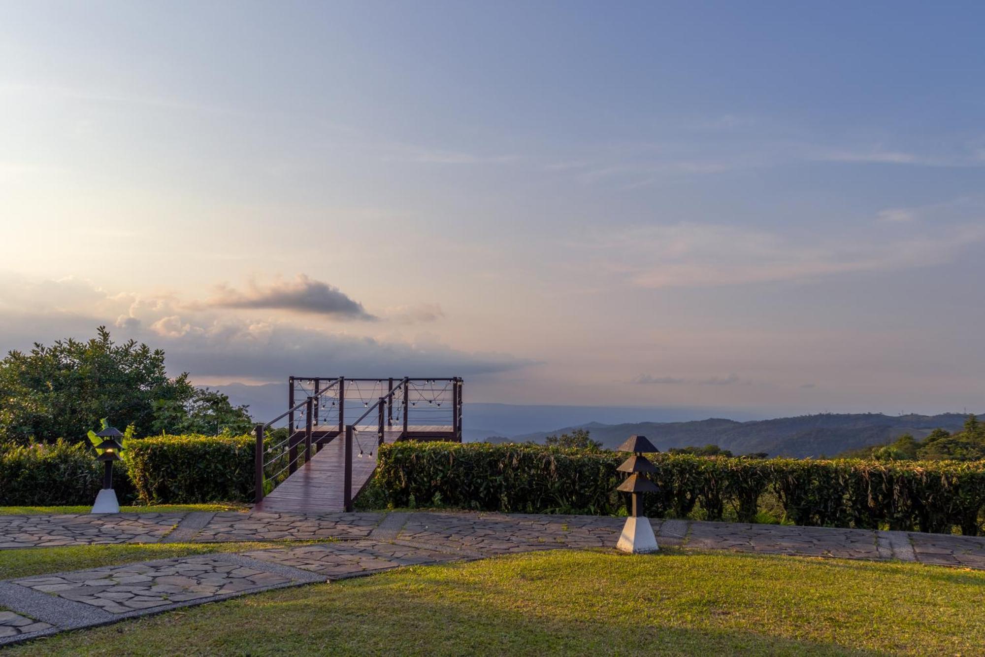 Villa Blanca Cloud Forest Hotel & Retreat San Ramon  Ngoại thất bức ảnh